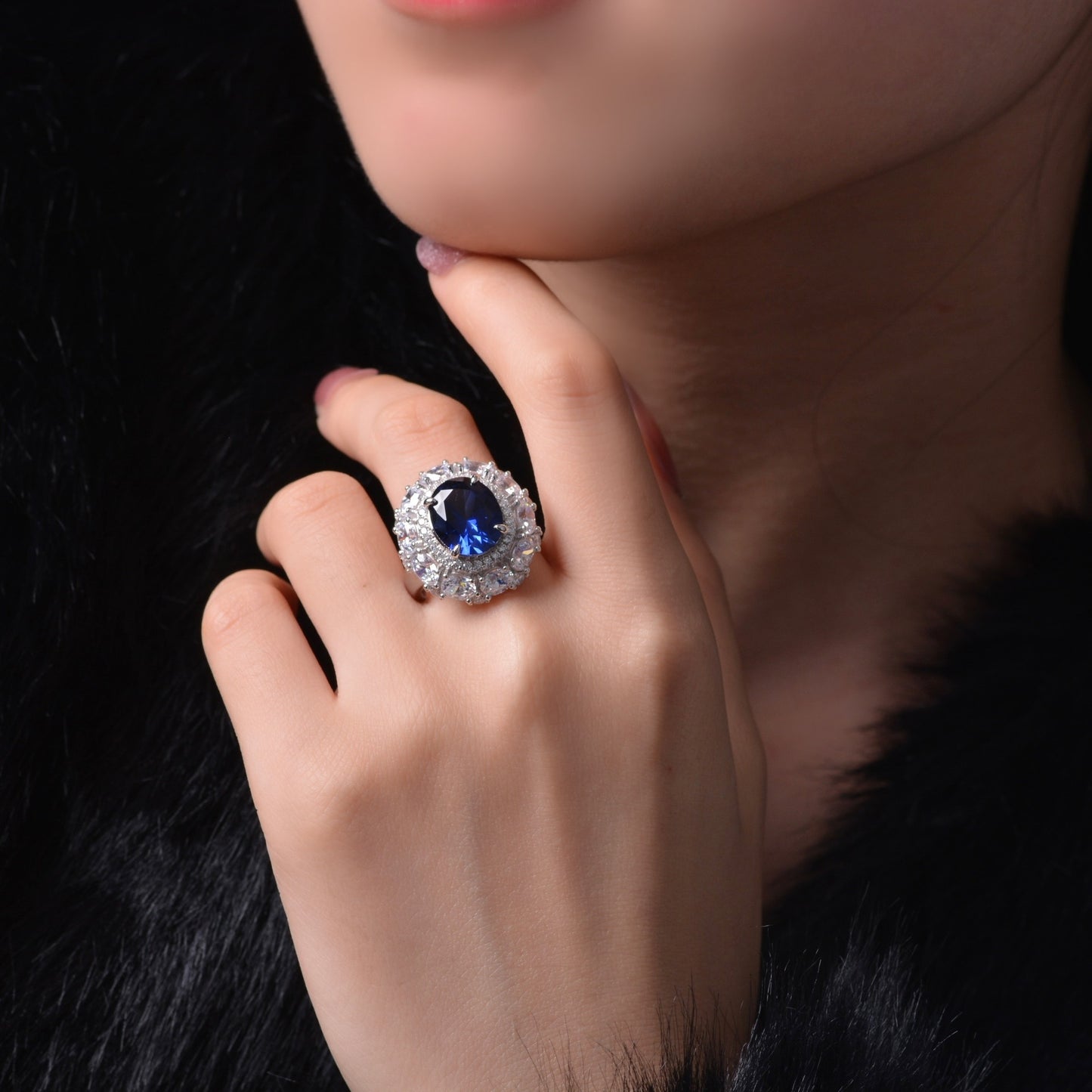 925 Sterling Silver 5 Karat Egg-shaped 1012 High Carbon Rhinestone Ring Luxury Women