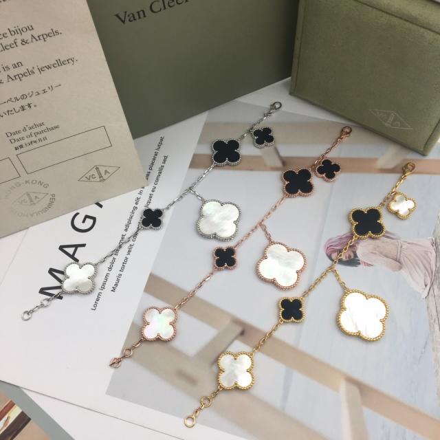 vca size 5 flower bracelet